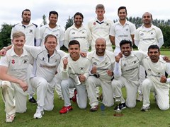 Back row L to R Aman Arora, Mayank Bhandari, Himanshu Saraswat, Chris Forbes, Hamza Arshad & Debo Barman. Front row L to R Jason Stark, Marc Jones, Krutik Patel, Swapnil Rane, Sree Devadas & Chamila Perera. Photo courtesy David Potter 